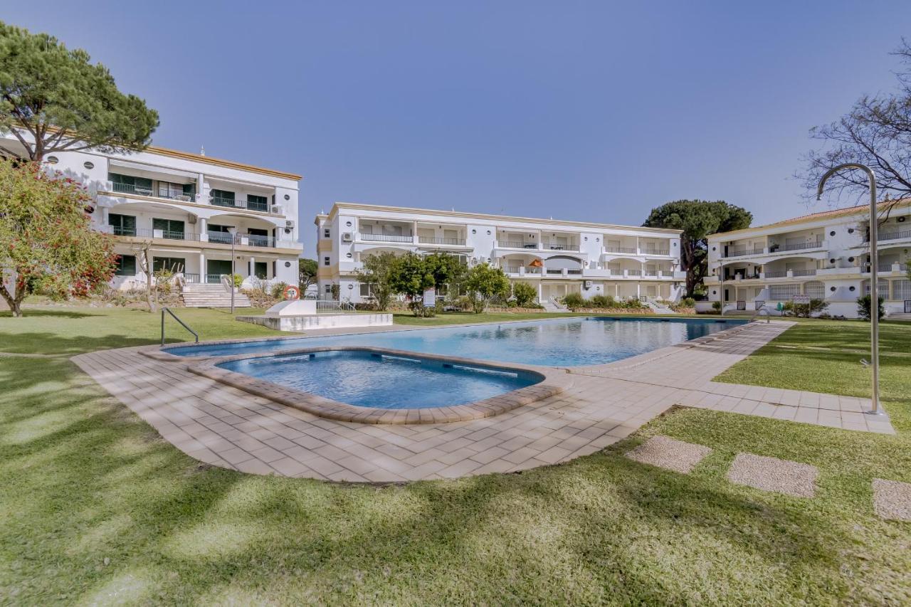 Pinhal Do Golfe - 2 Bedrooms - Vilamoura Exteriör bild